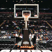 ����� ��������� ��� Spalding �� ������ 1 ����! ������������� ����� �����-���� 2011 ���� ������